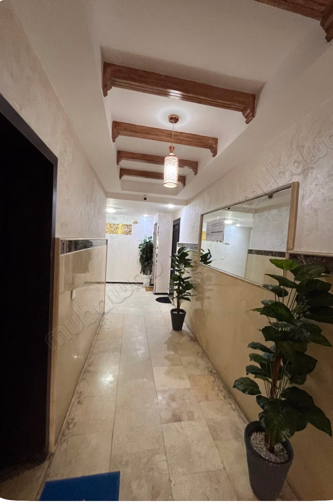 Appartement fabuleux à vendre à Moujahidine. Superficie de 76 m². Grand espace de stockage