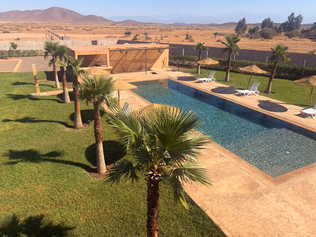 Exceptional villa on 2 titled hectares - Bourous,