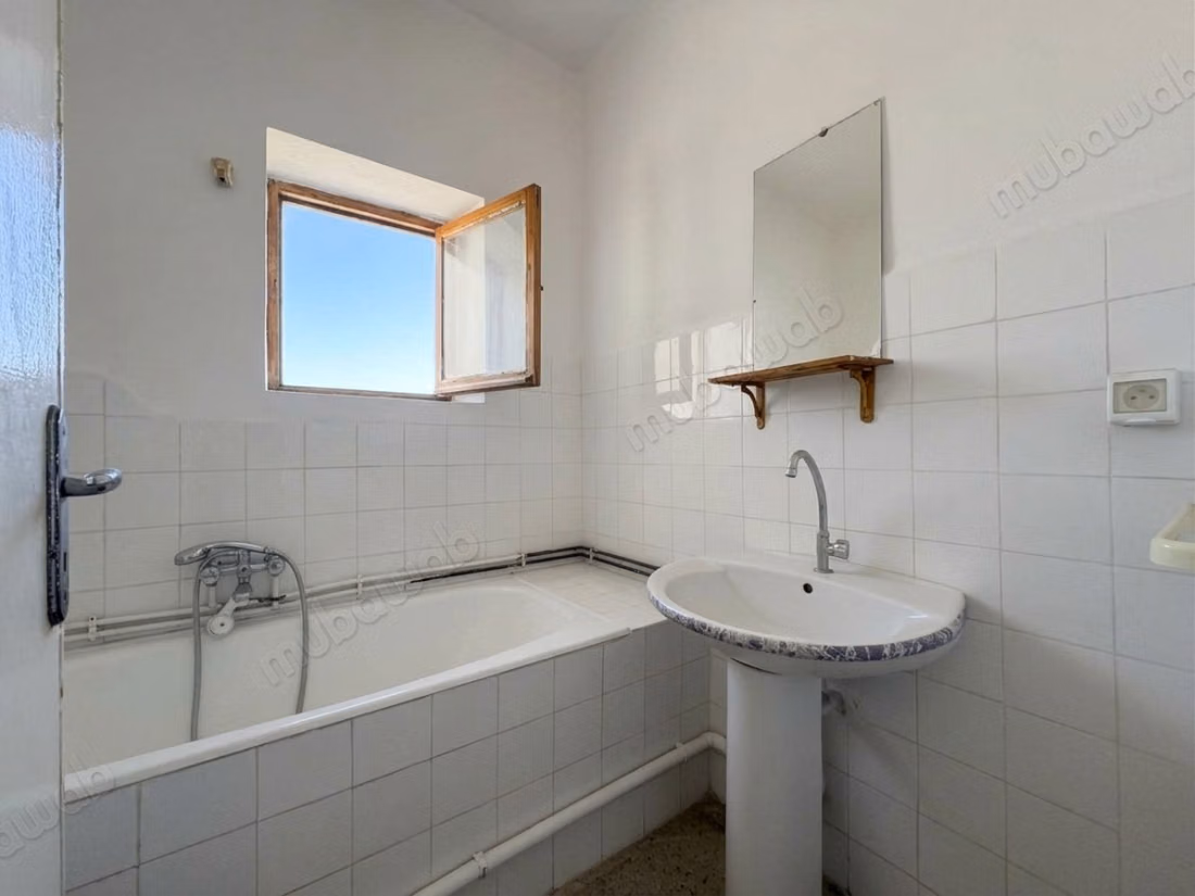 Appartement s2 à ben arous 65m²