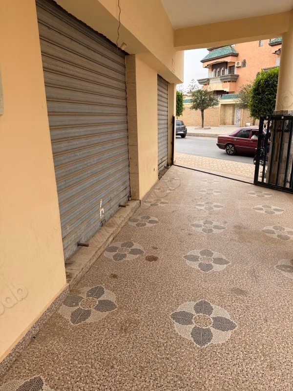 Local commercial en location à Jawhara.
Superficie 19 m²