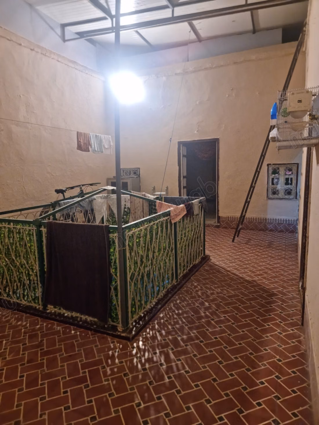 Sale of an excellent house in Bab Doukkala. 1 room