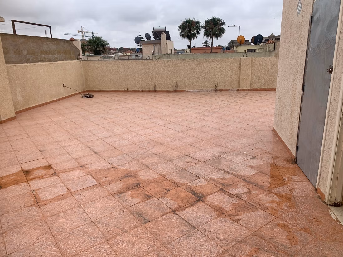 Stunning villa for sale in Dar Bouazza. 1 Room. Reinforced door and secured residence