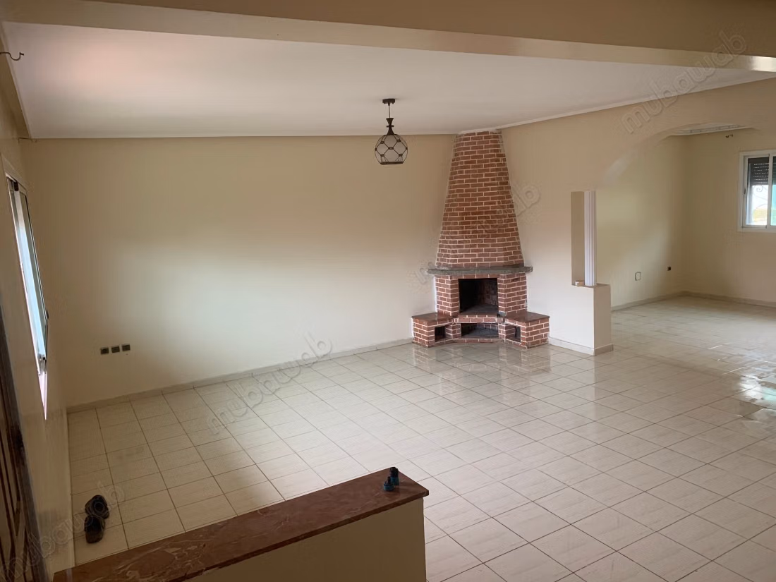 Stunning villa for sale in Dar Bouazza. 1 Room. Reinforced door and secured residence