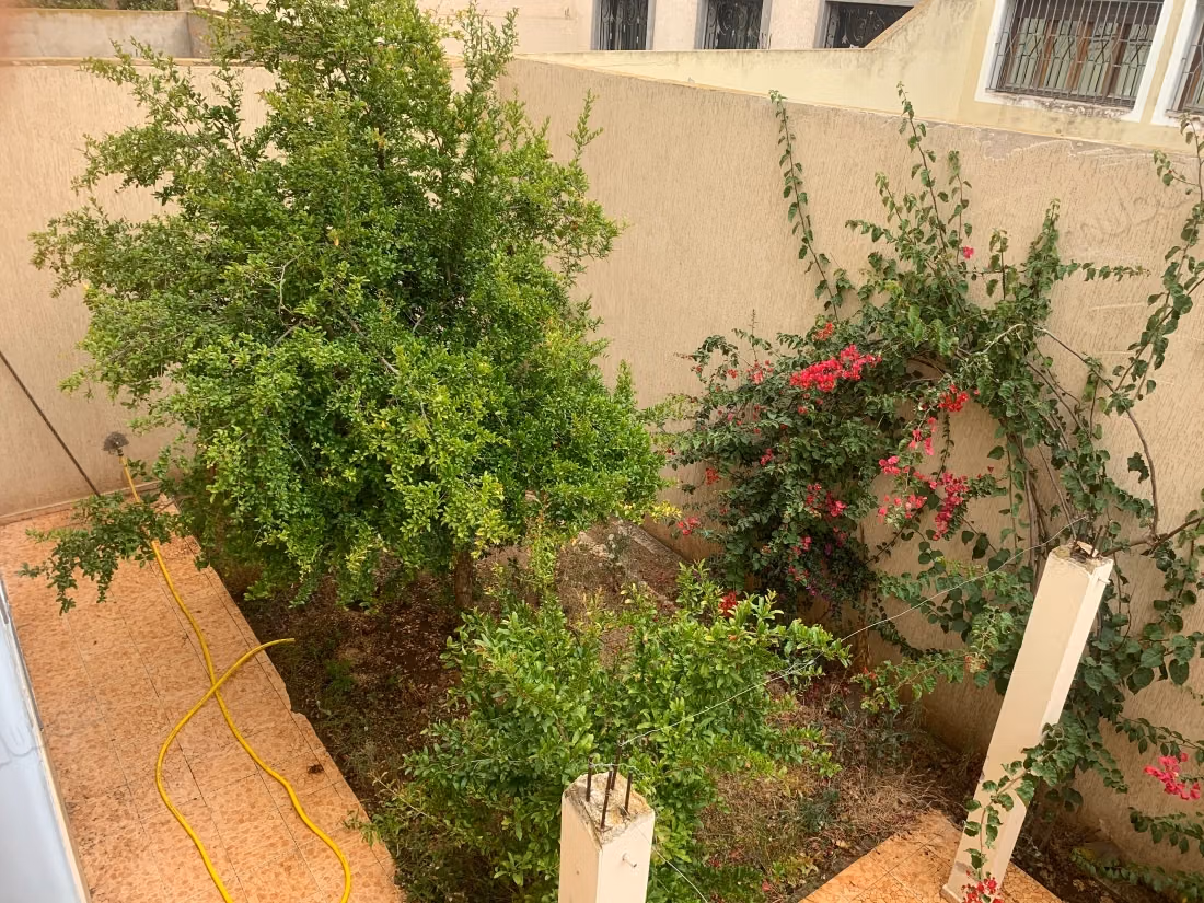 Stunning villa for sale in Dar Bouazza. 1 Room. Reinforced door and secured residence