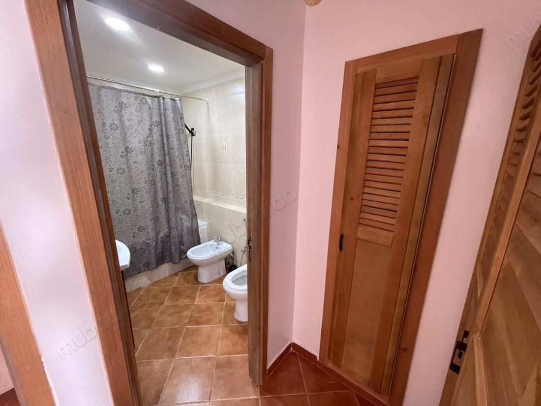 Amplio apartamento en venta con vista al mar