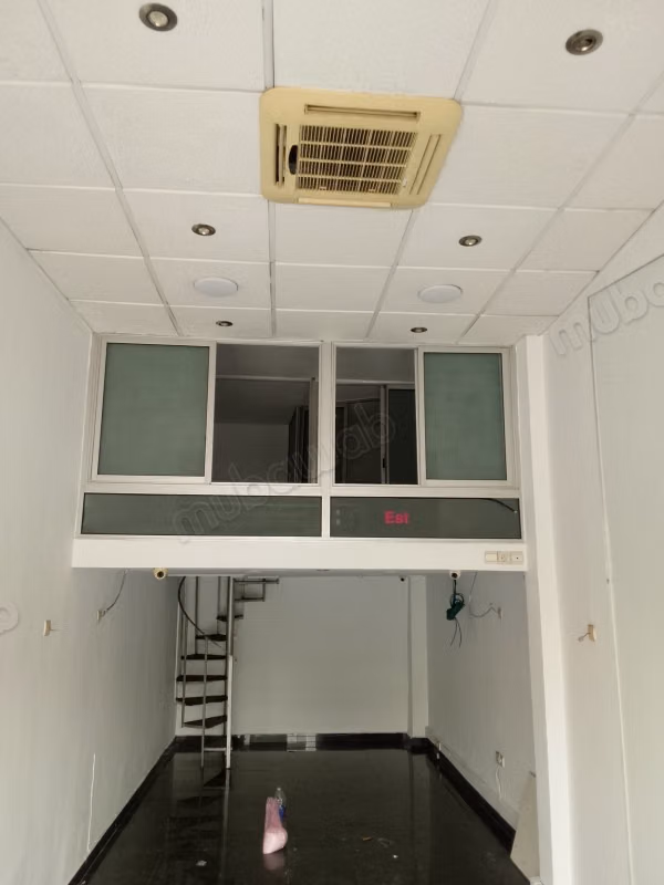 Tienda muy concurrida equipada 52m2