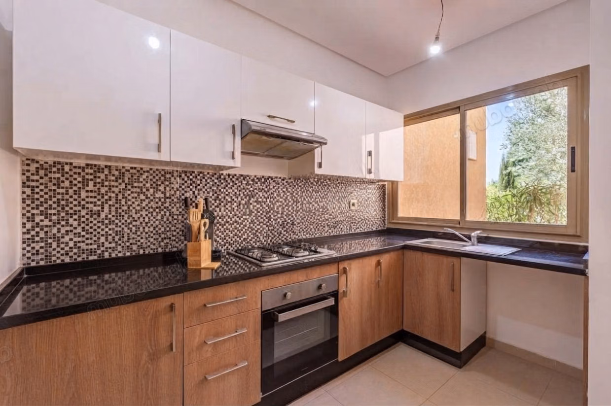 Apartamento T4 sin amueblar en alquiler en Prestigia