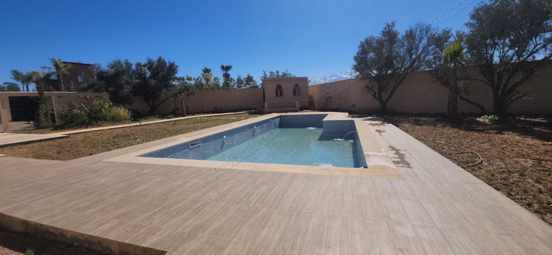 Beautiful villa for sale in Ourika. 2 bedrooms. Garden and garage