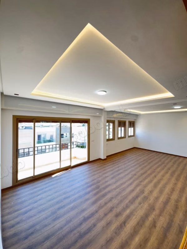 Alquiler de apartamento renovado sin vistas