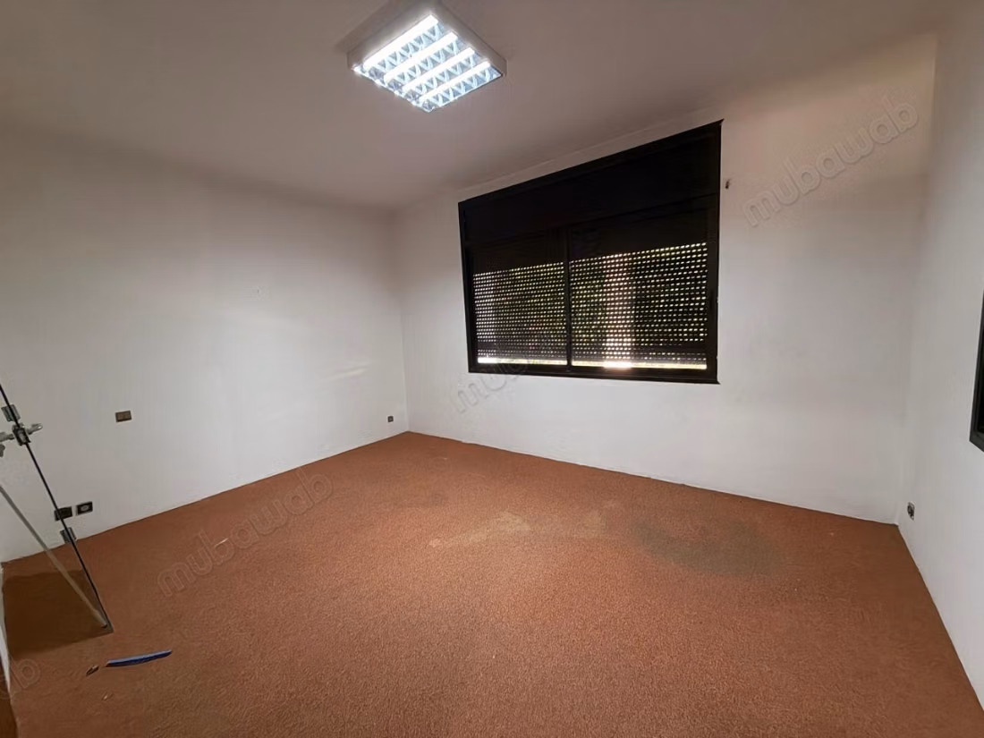 Luxury villa for rent in Souissi. 6 bedrooms. Terrace and garden