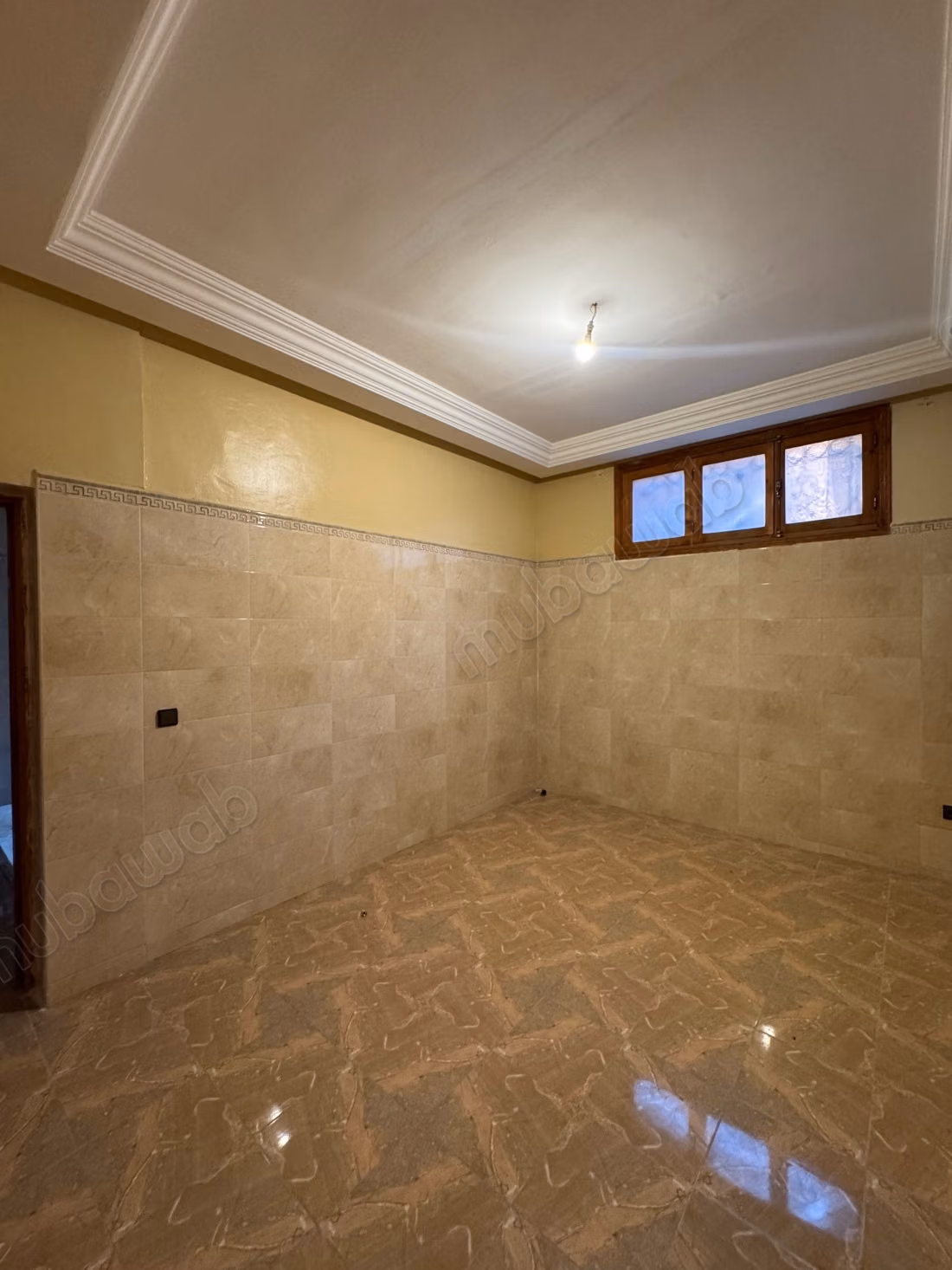 Entre sol aménagé 110 m² à louer à Riad Salam