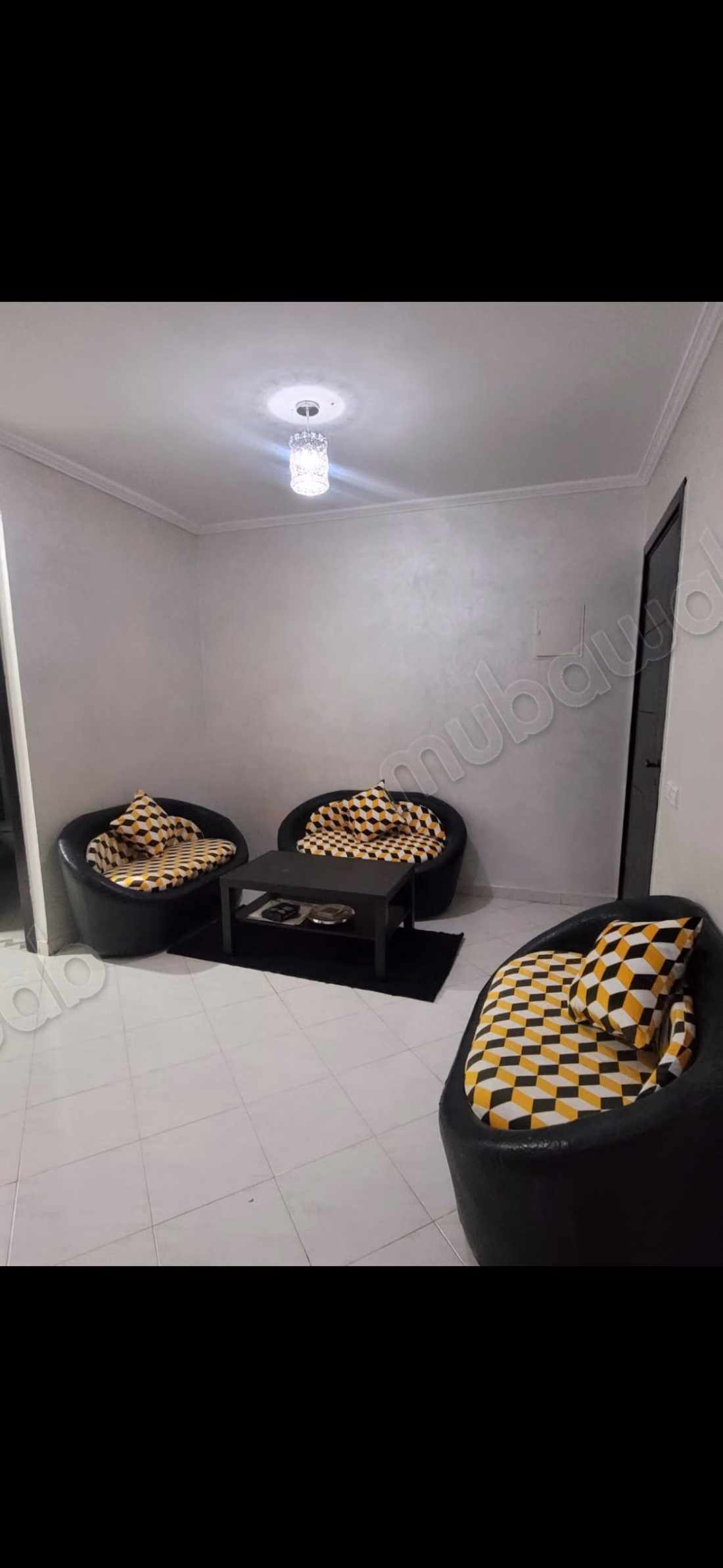 Appartement à louer. 3 grandes pièces. Entièrement meublé