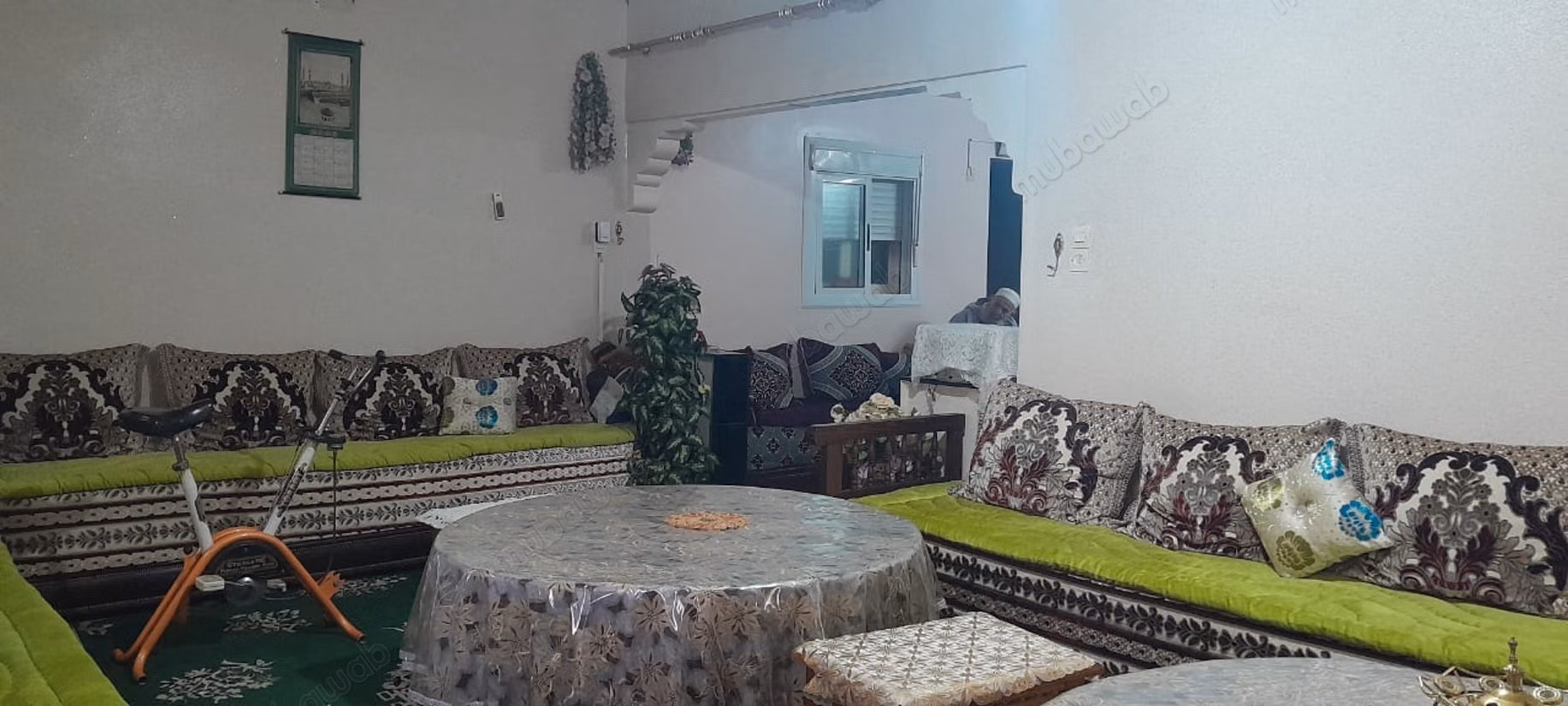 Appartement à l'achat à Zouagha.
Superficie 140 m².
Cuisine équipée — 2