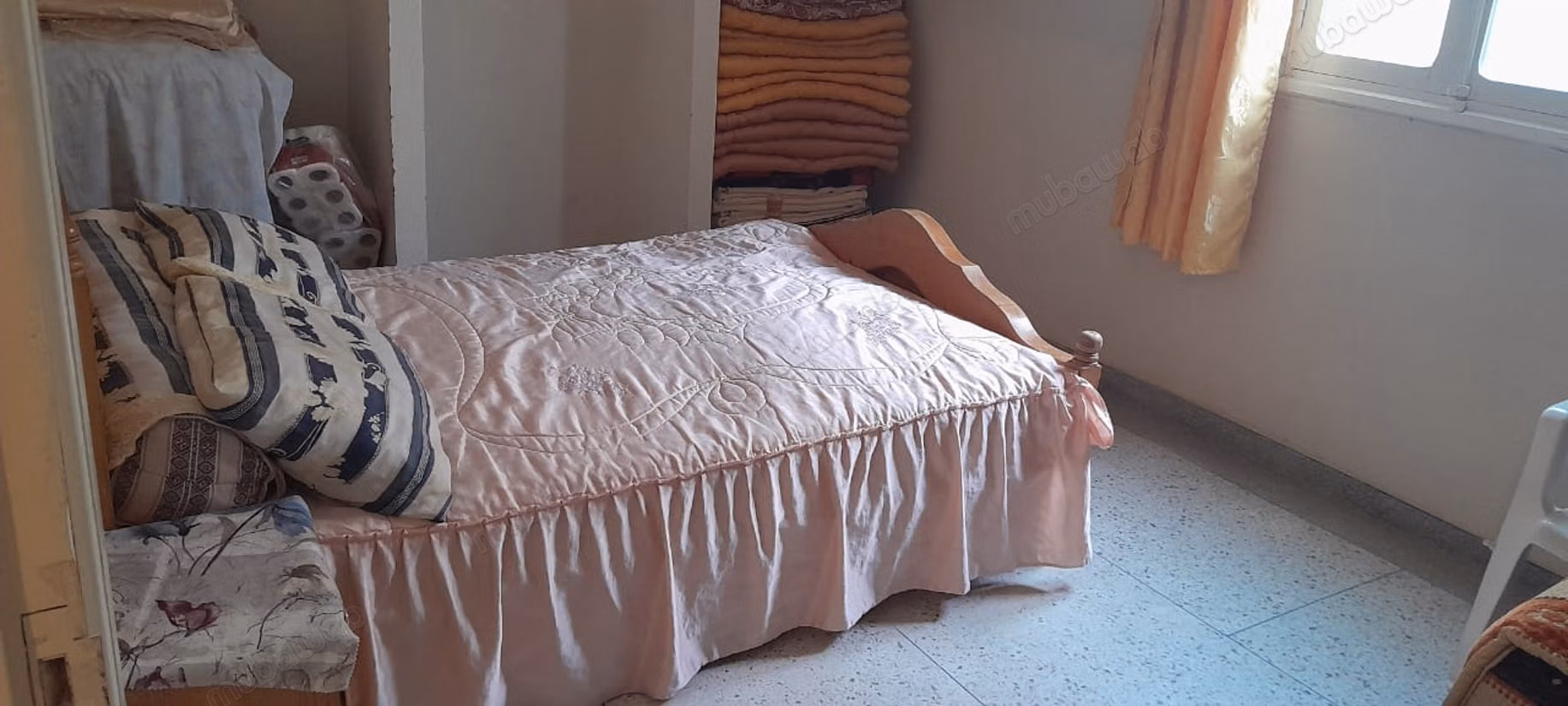 Vend appartement à Zouagha. 
1 chambre — 3