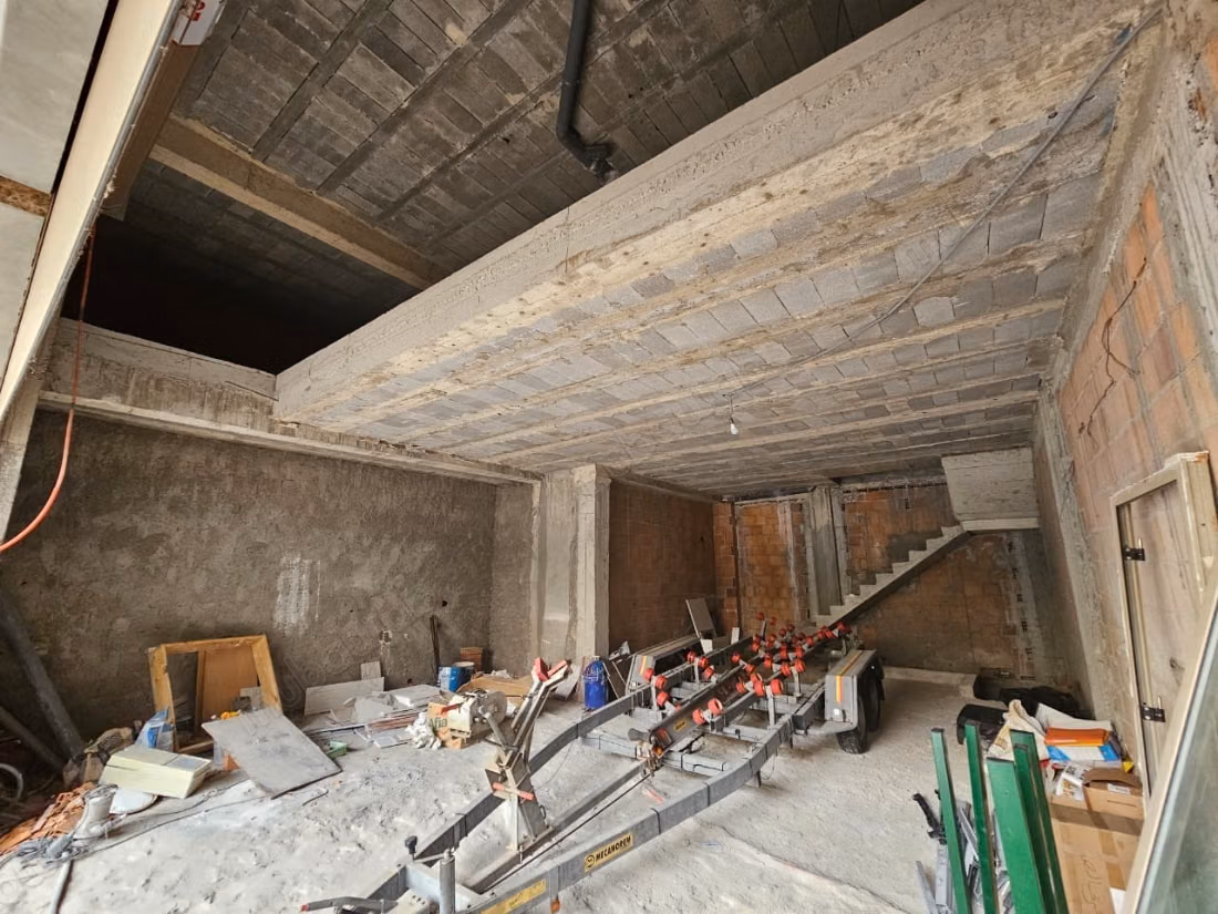 Commercial premises at Trial Atlas