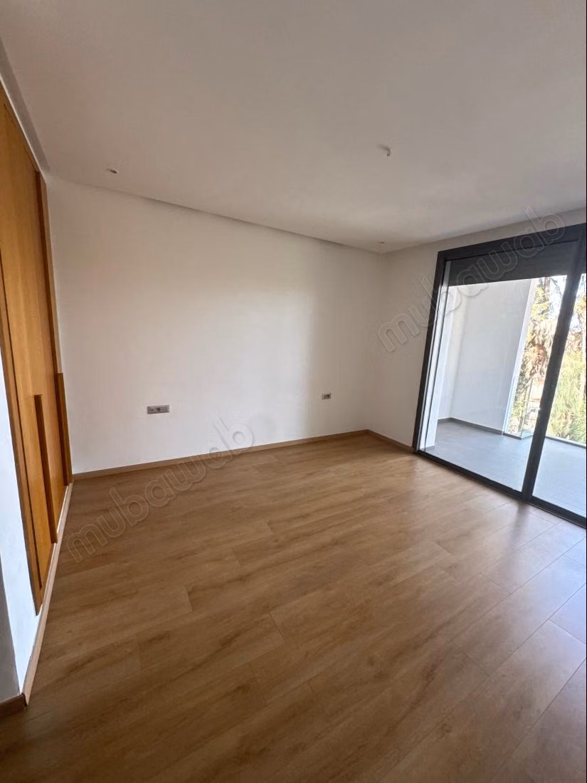 Bellissimo appartamento in affitto a Souissi. 2 camere da letto piacevoli. Salotto marocchino, sicurezza