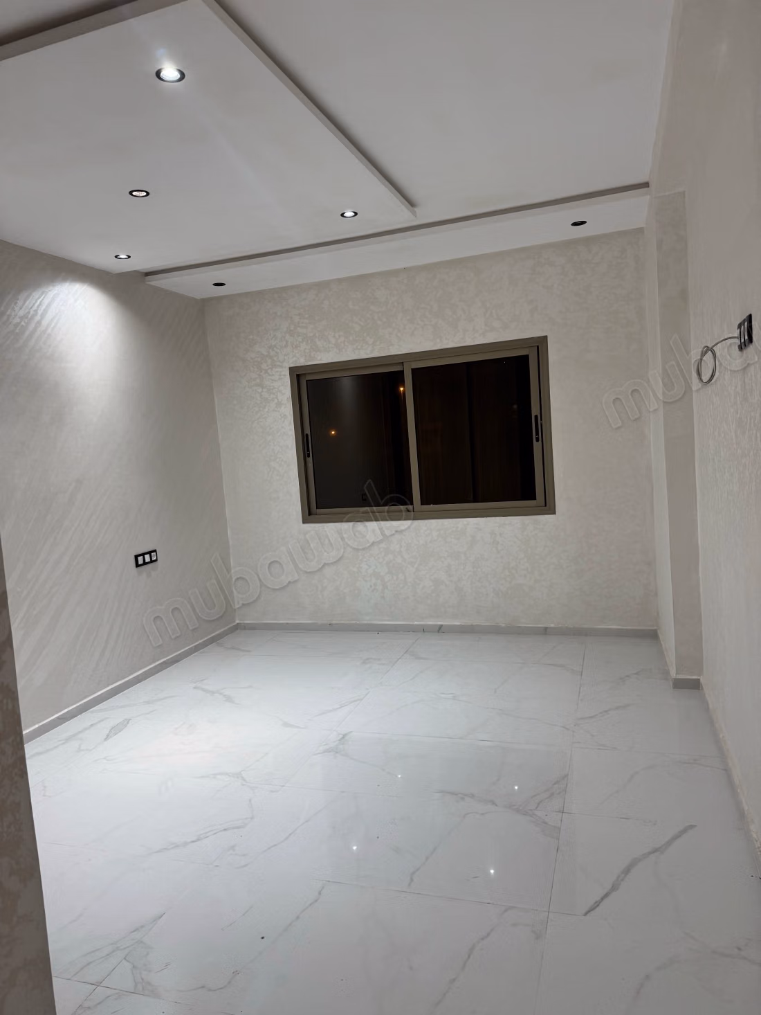 High-end villa for sale in El Jadida Florida, with 3 beautiful bedrooms. Large terrace