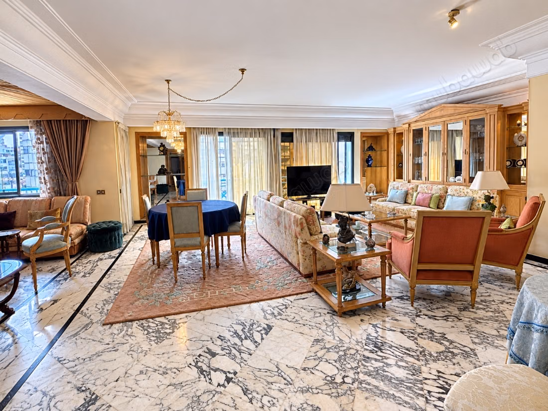 Bel appartement à vendre à Racine. 
4 belles chambres — 6