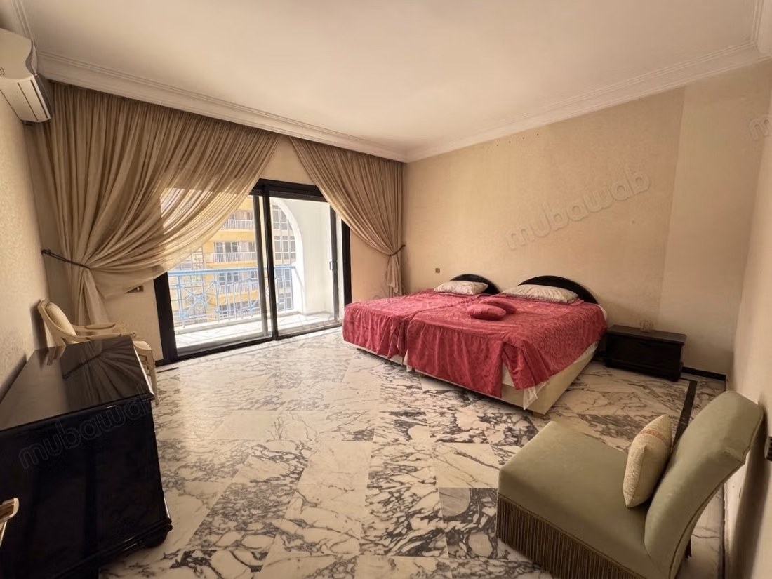 Appartement 338 m² f Racine — 7