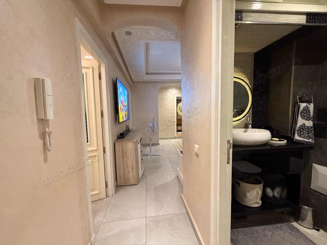 Prachtig appartement te koop aan Route de Safi. Mabrouka 3 mooie slaapkamers. Terras en lift