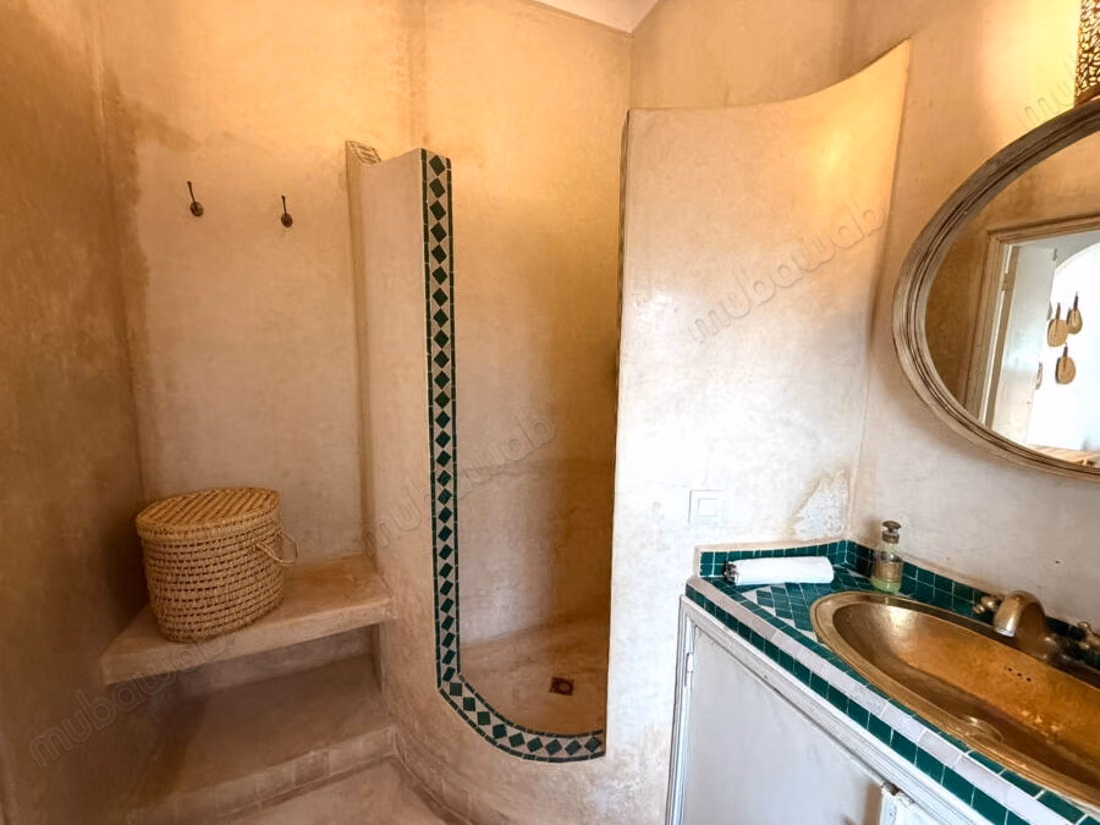 Riad incantevole con 6 camere e piscina riscaldata
