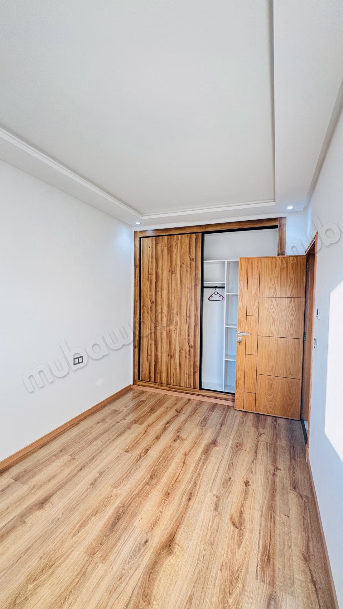 Louez cet appartement à Marjane. 3 pièces. Système de climatisation