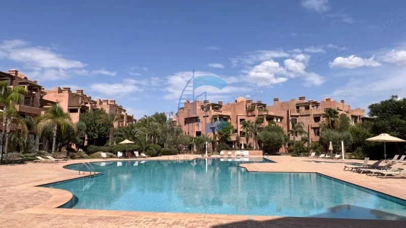 2-bedroom apartment on the ground floor with communal pool in Agdal