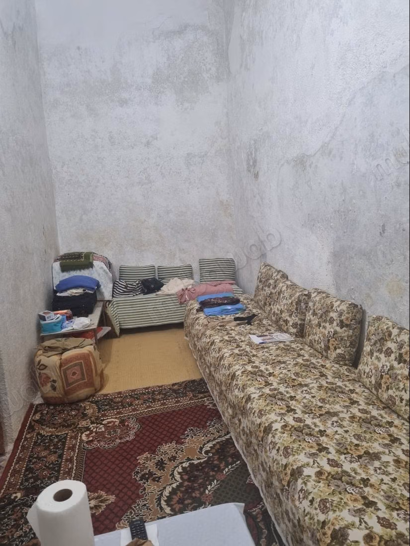 Maison à vendre au centre de la ville. 1 chambre — 5