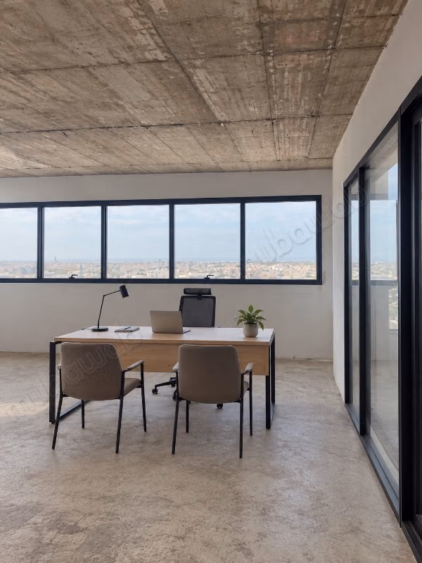 Bellissimi uffici in affitto a Casablanca Finance City. Superficie totale di 300 m². Doppi vetri e riscaldamento centralizzato