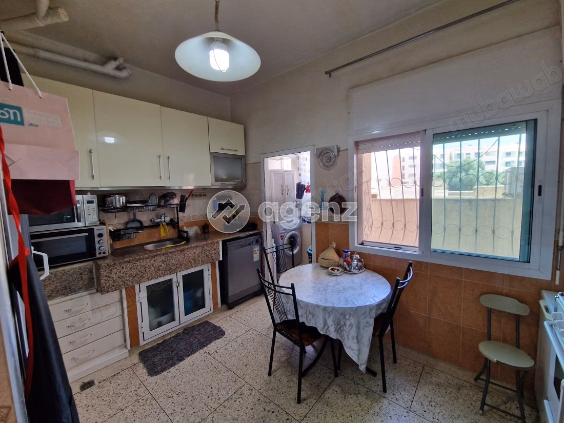 Appartement à vendre 118 m², 3 chambres 
Riad Fès — 4