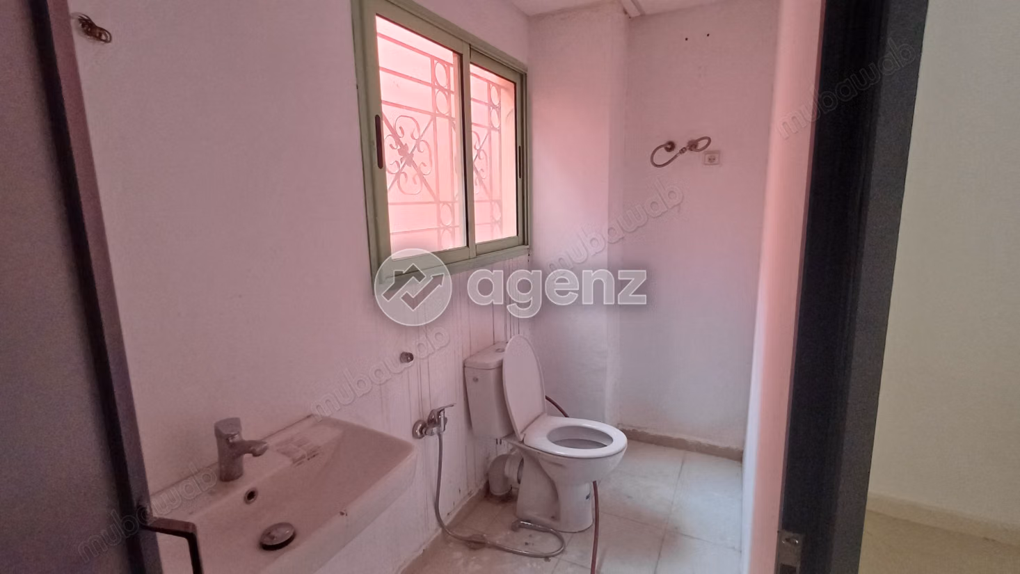 Commerce à vendre 138 m² 
Issil Marrakech