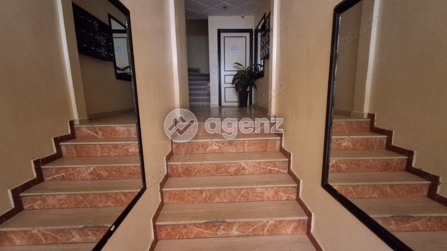 Appartement à vendre 103 m², 2 chambres 
Burger Casablanca — 4