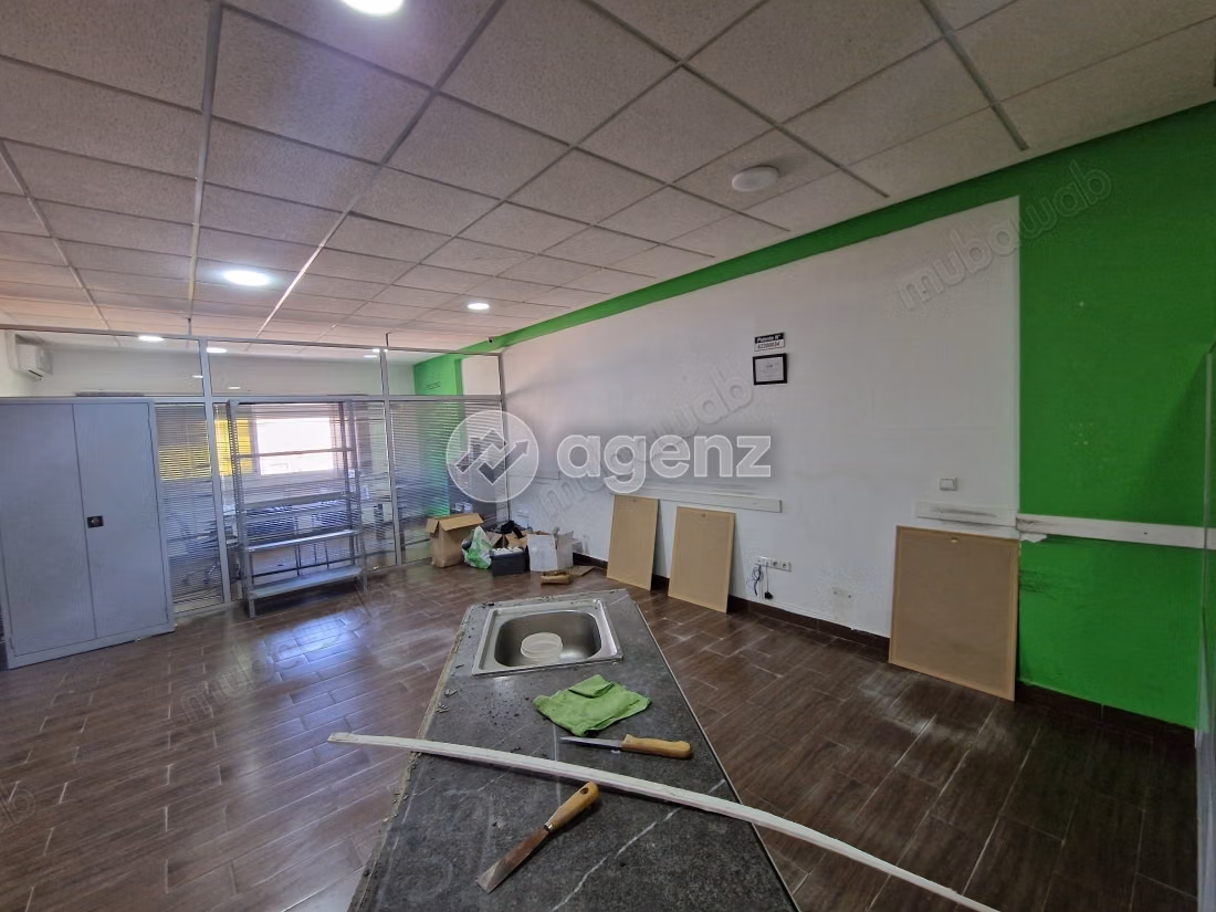 Bureau à vendre 94 m² Autre Meknès
