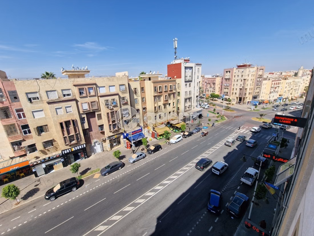 Bureau à vendre 94 m² Autre Meknès