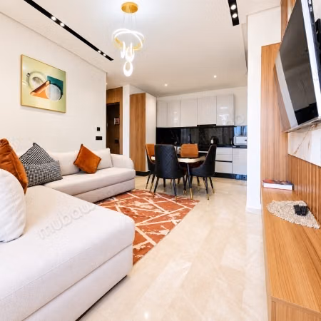 Beautiful high standing furnished studio for rent in Californie