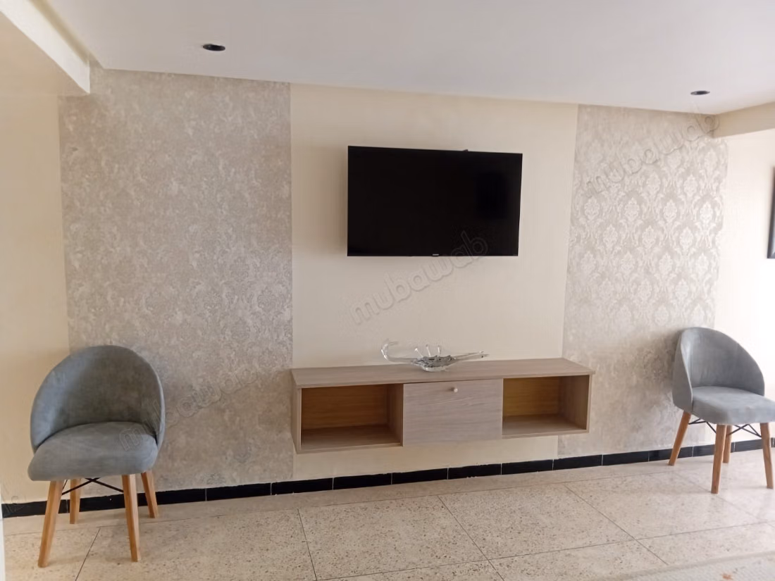 Superbe rez de chaussée villa à louer au Centre Ville