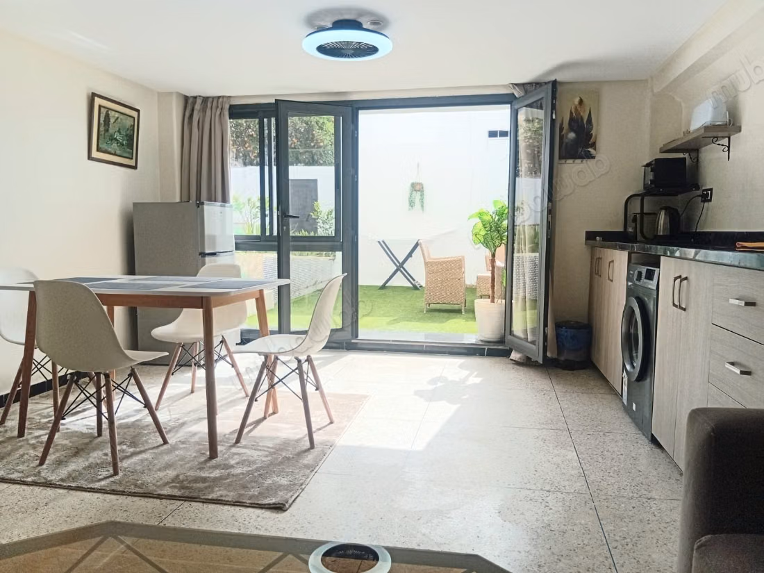 Superbe rez de chaussée villa à louer au Centre Ville