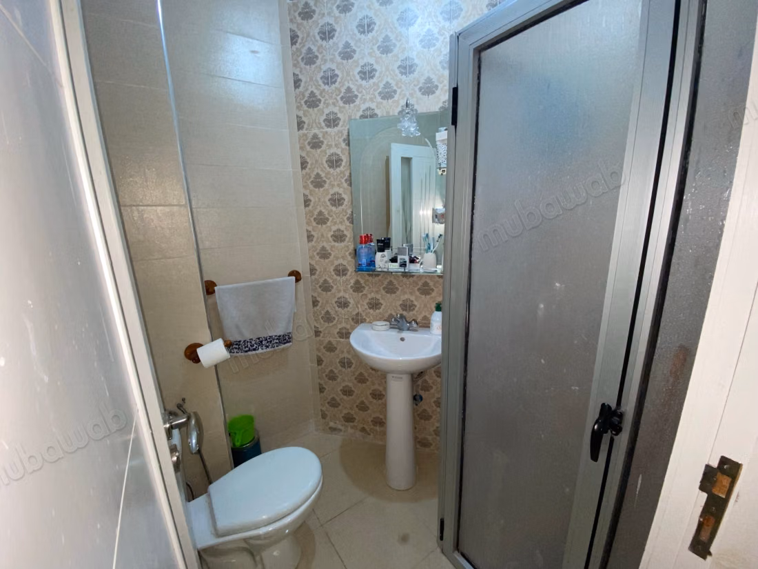 Rental of an apartment in Saada. 2 pleasant bedrooms. Typical Moroccan living room, secure residence