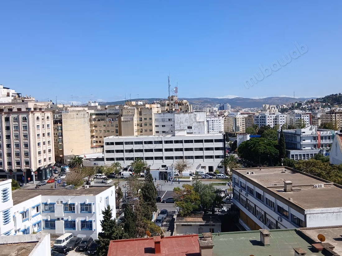 Immenso appartamento con vista e terrazzo