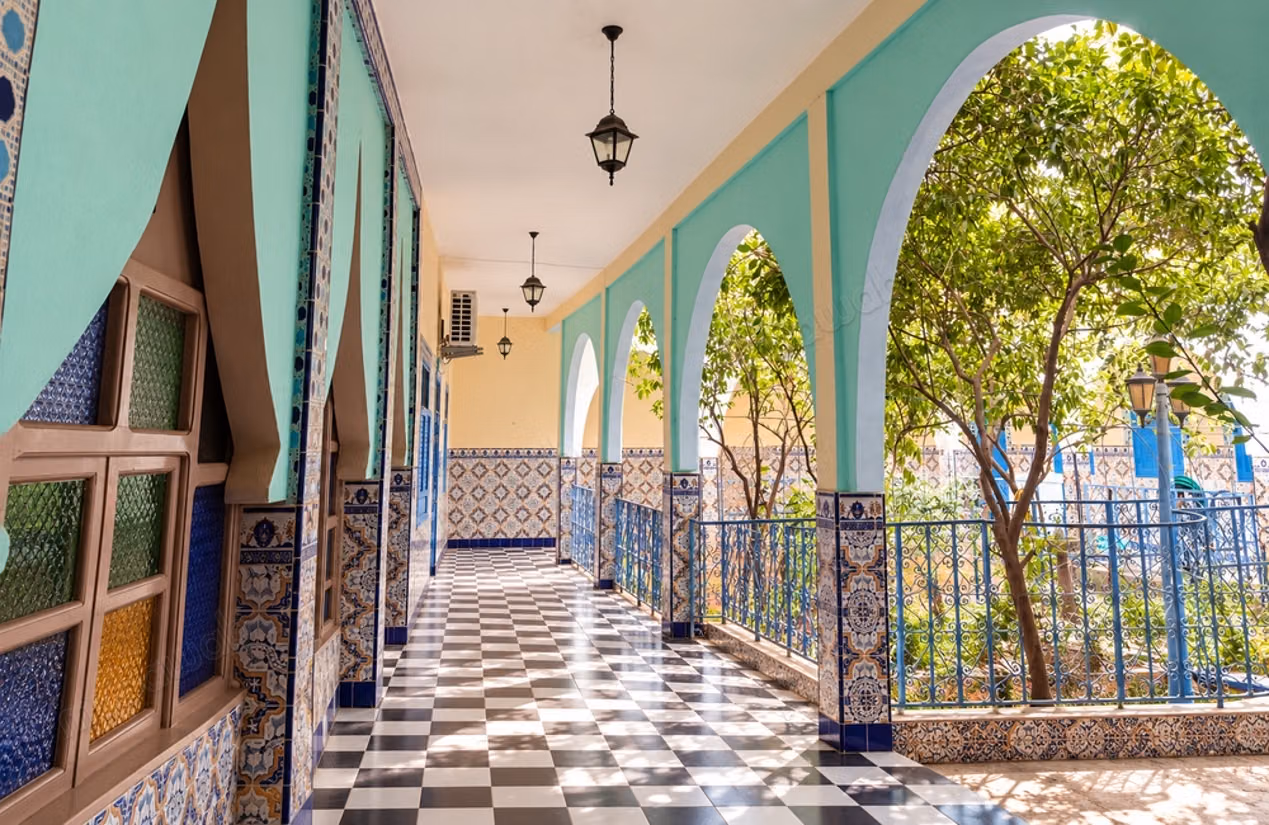 Riad with 2 gardens and 10 rooms