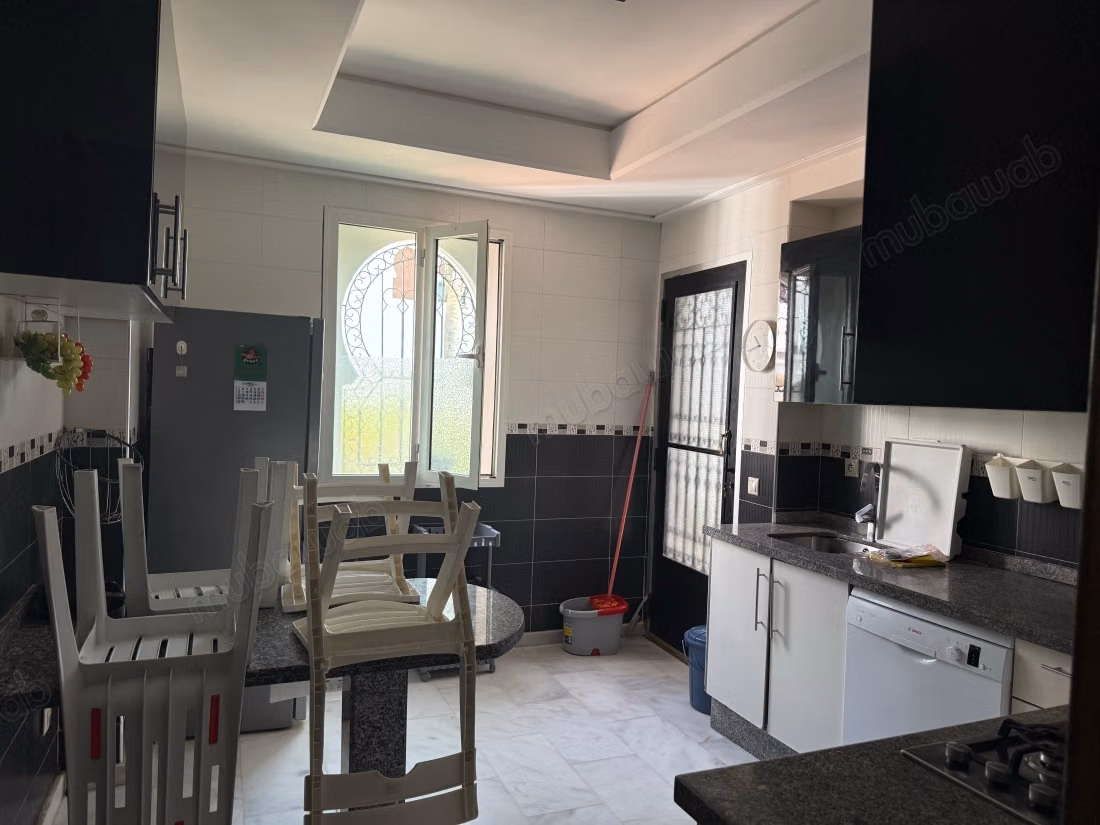 Impresionante apartamento en alquiler en Boubana. 3 habitaciones. Bien amueblado