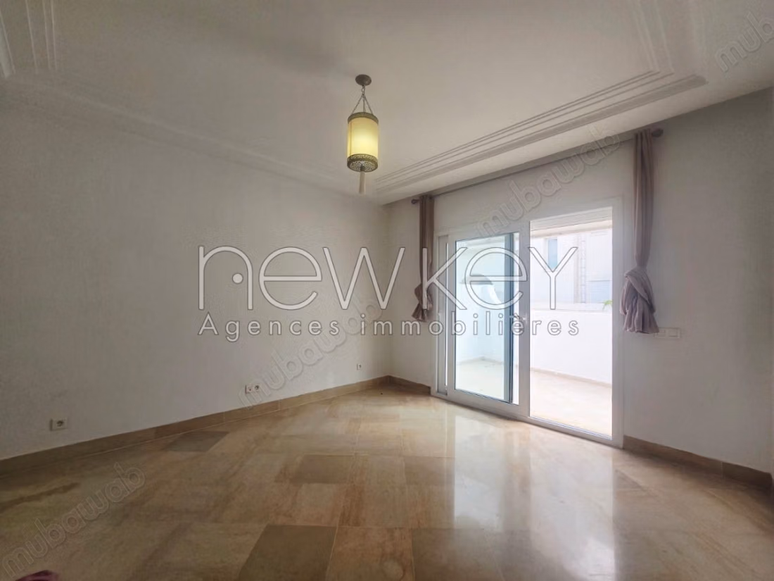 A duplex with a sea view in Gammarth