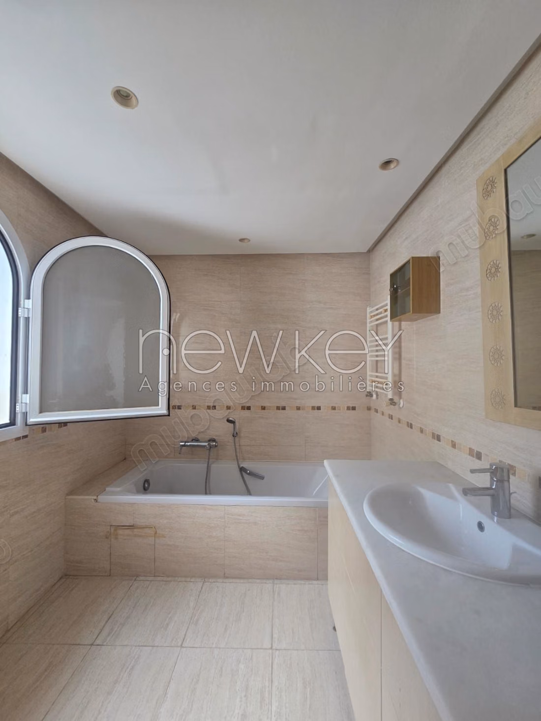 A duplex with a sea view in Gammarth
