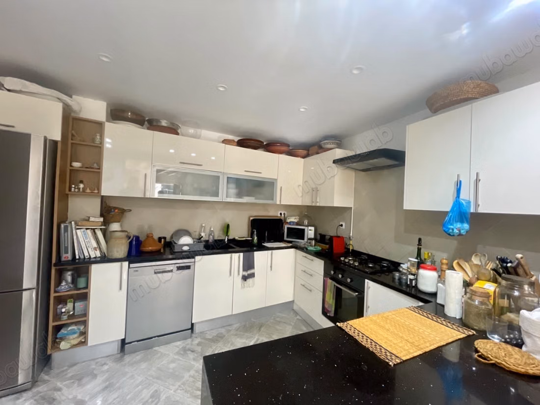 Maison S2 vide avec piscine, Gammarth supérieur