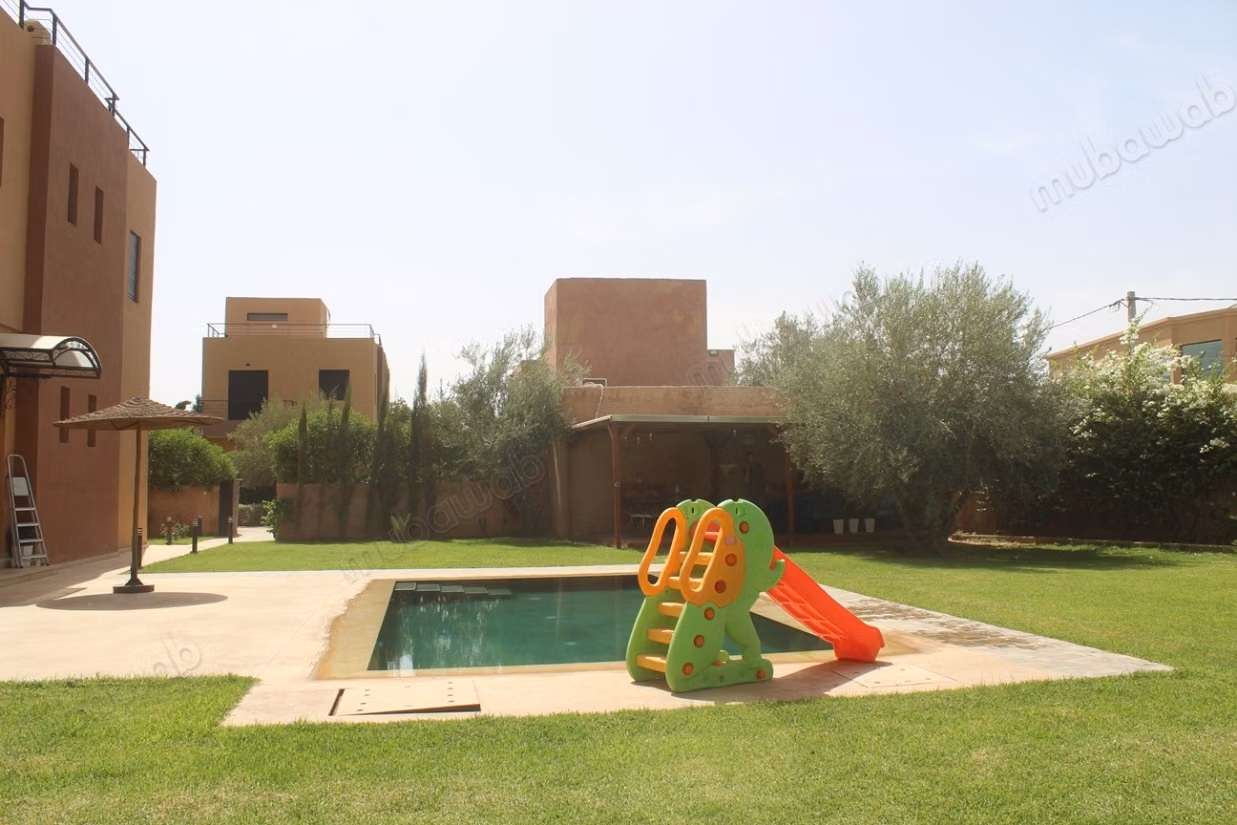 Villa a Louer avec un grand jardin