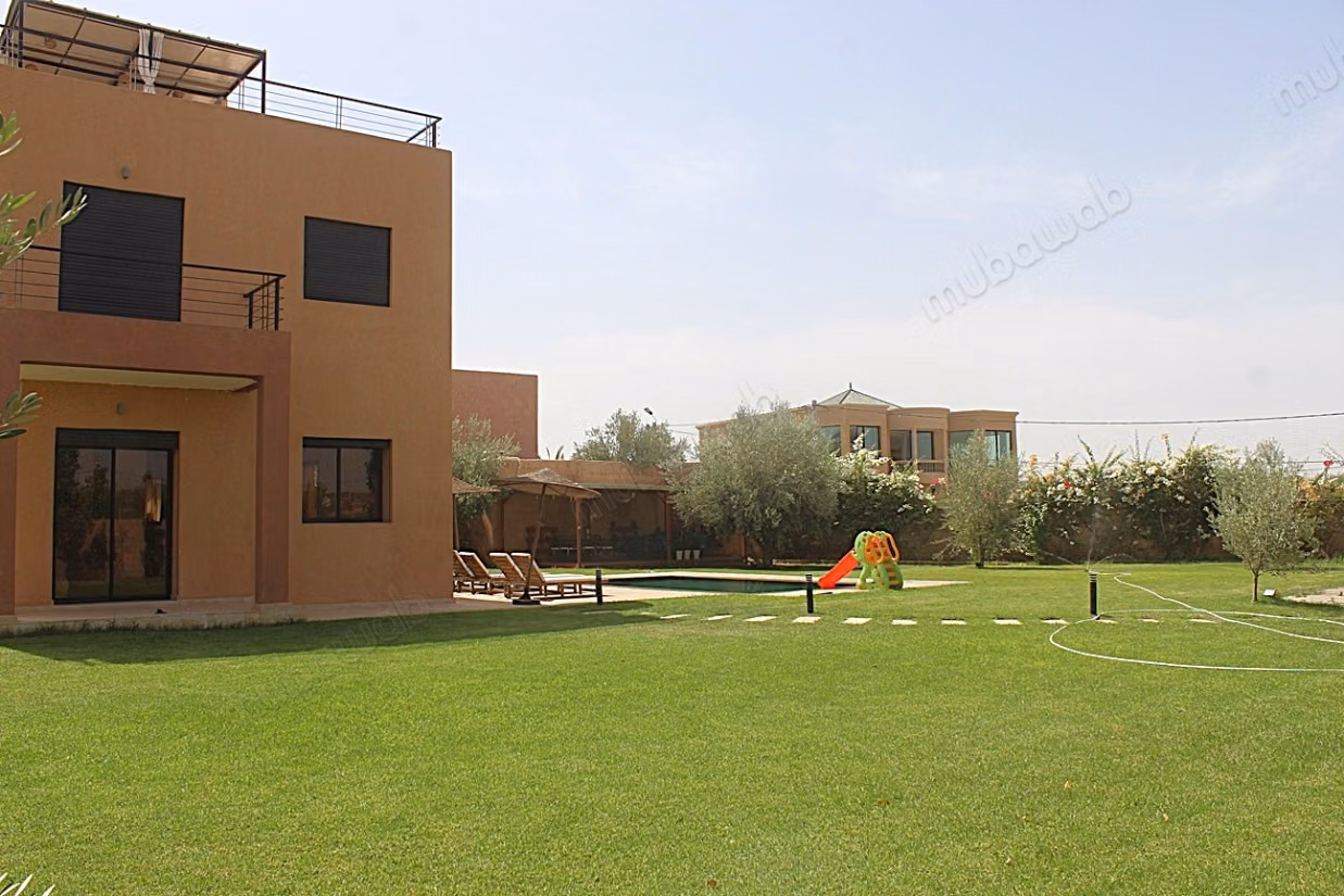 Villa a Louer avec un grand jardin