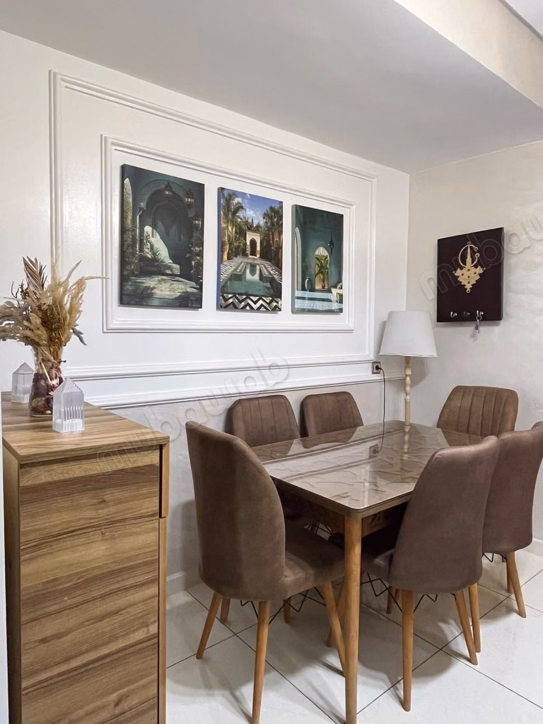 Stunning apartment for rent in the city center. Area 95 m². Well furnished