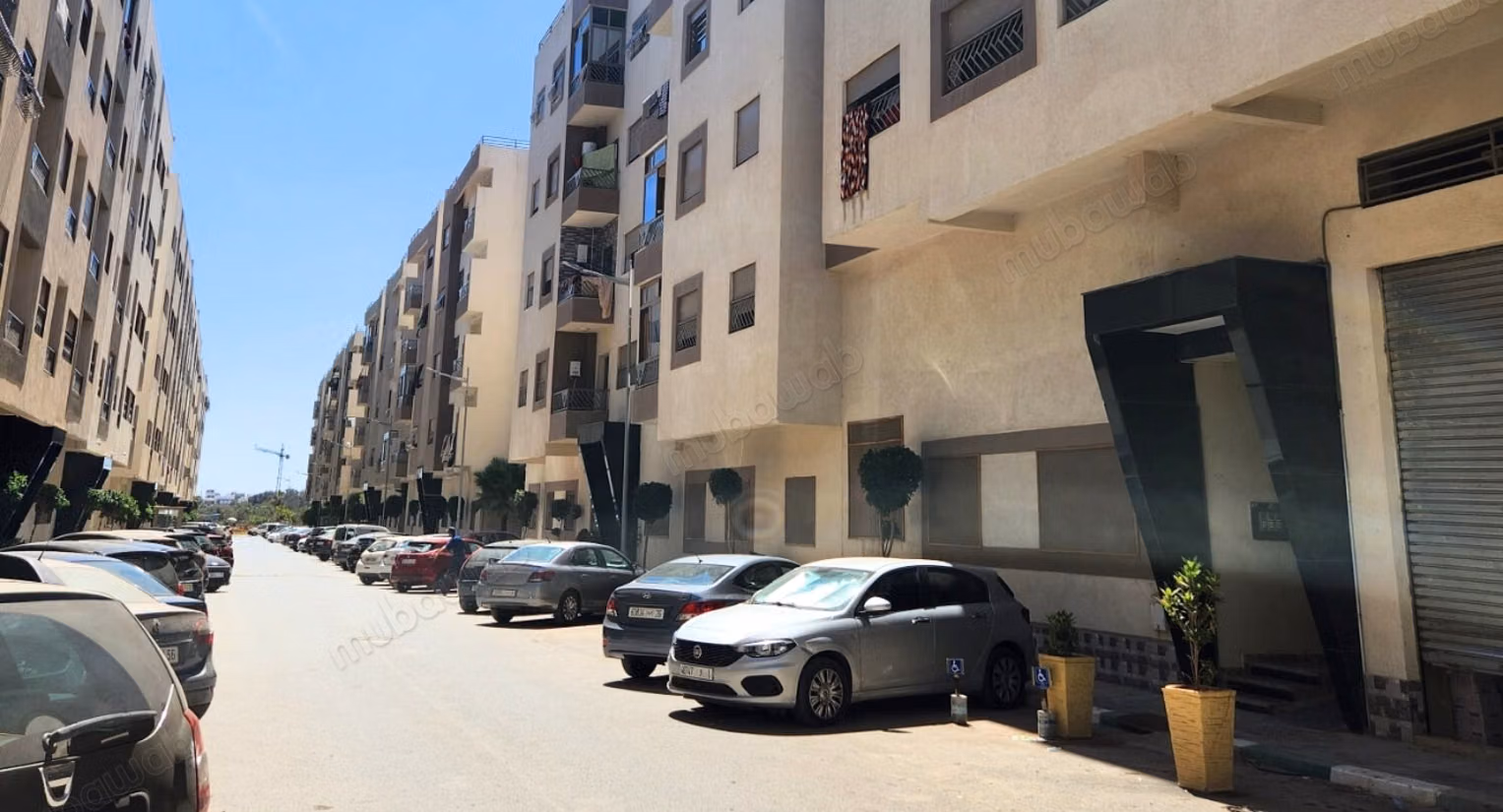 Stunning apartment for rent in the city center. Area 95 m². Well furnished