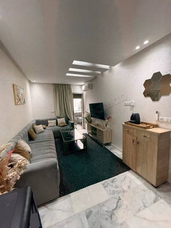 Appartement à louer à Belvédère. Superficie totale de 46 m². Meublé