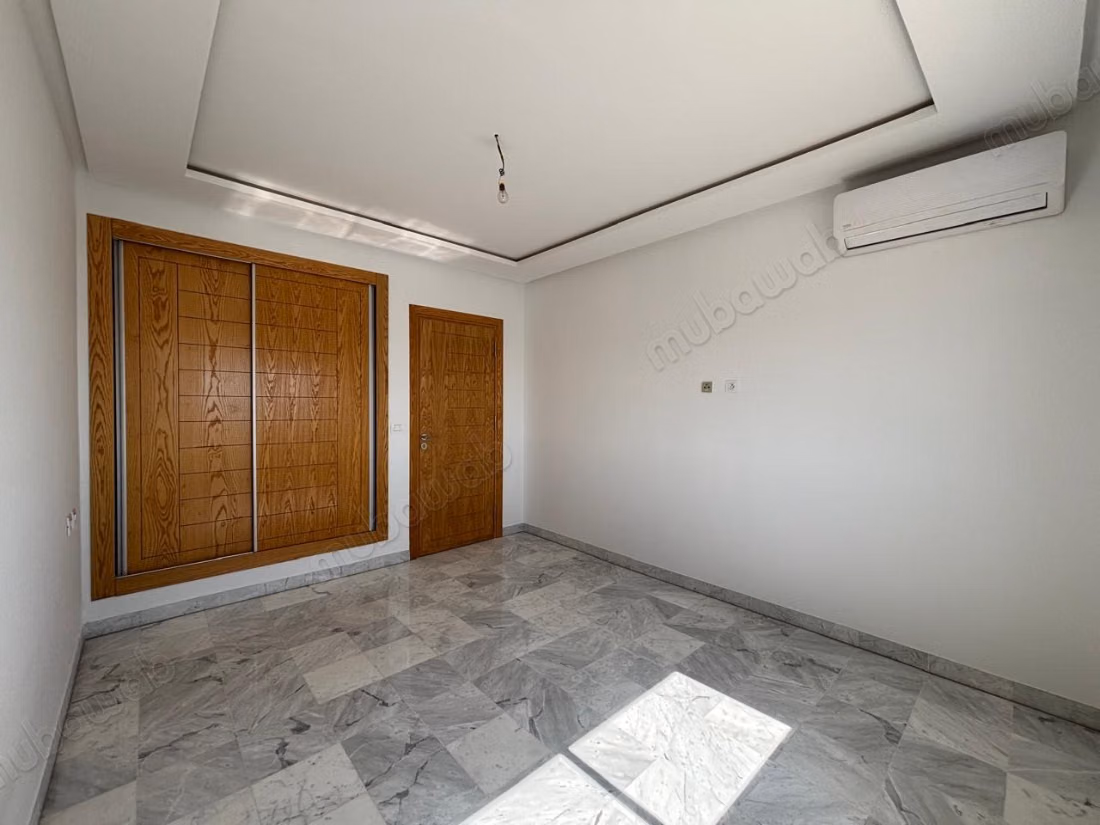For rent, a never-lived-in S1 in Sahloul 4